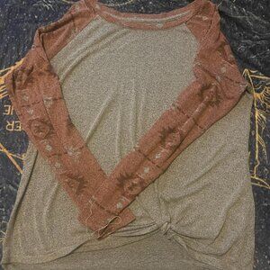 24/7 Maurices Long Sleeve